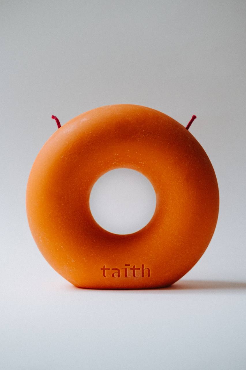 Mo Candle Orange